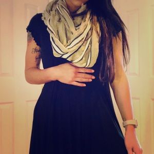 Urban outfitters linen scarf